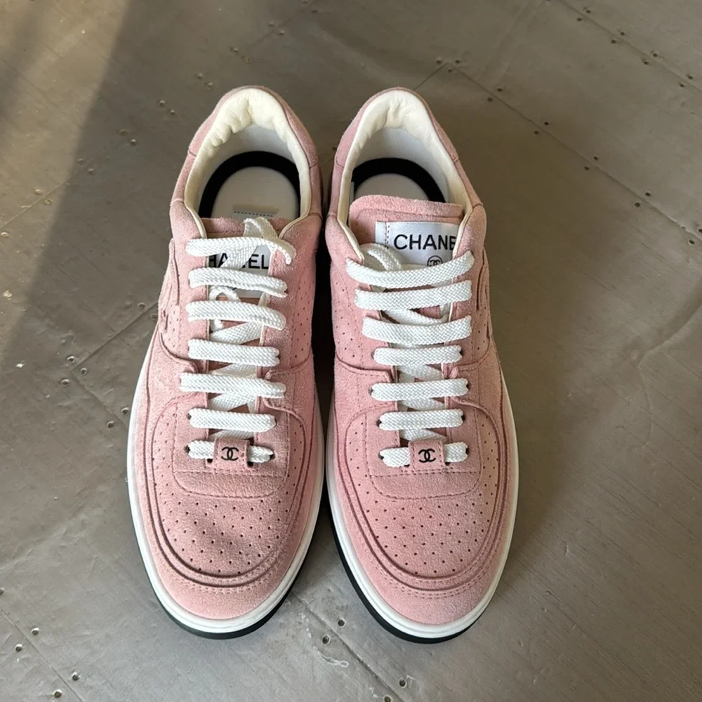 Chanel pink suede trainer sneaker flat s 38.5
